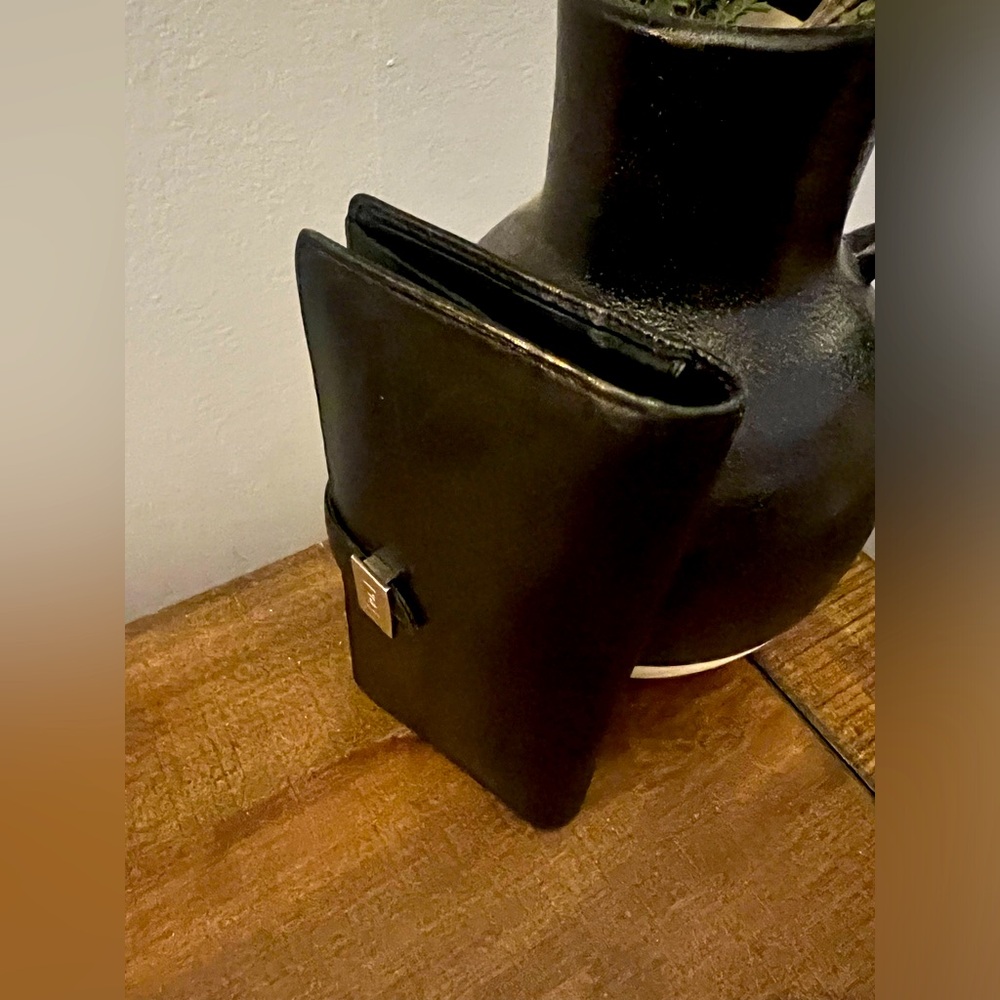 Ralph Lauren Leather Long Wallet - Picture 5 of 8